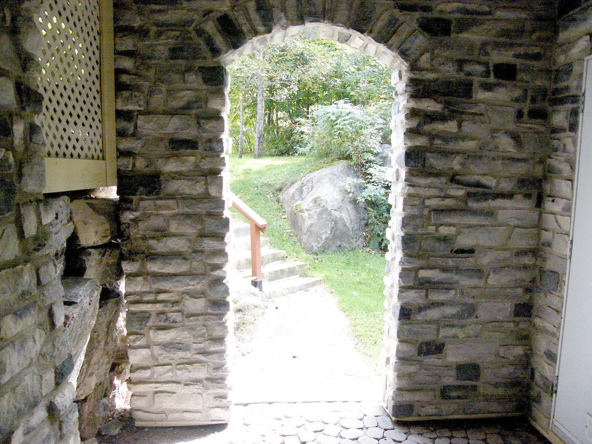 דירות מונט טרמבלאנט Tremblant Les Eaux - Location Adp מראה חיצוני תמונה